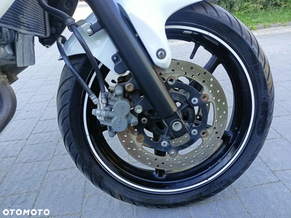 Suzuki Gladius - 14