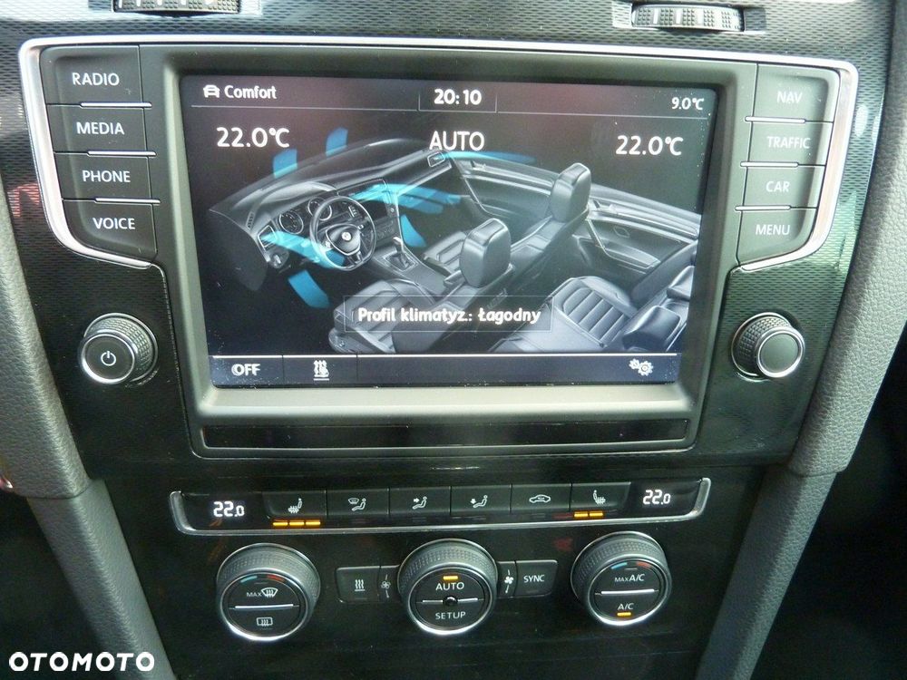 Volkswagen Golf - 22