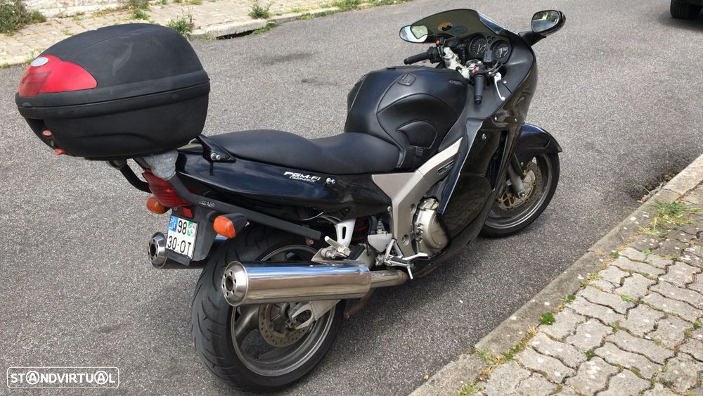 Honda CBR 1100 XX Super Blackbird - 2