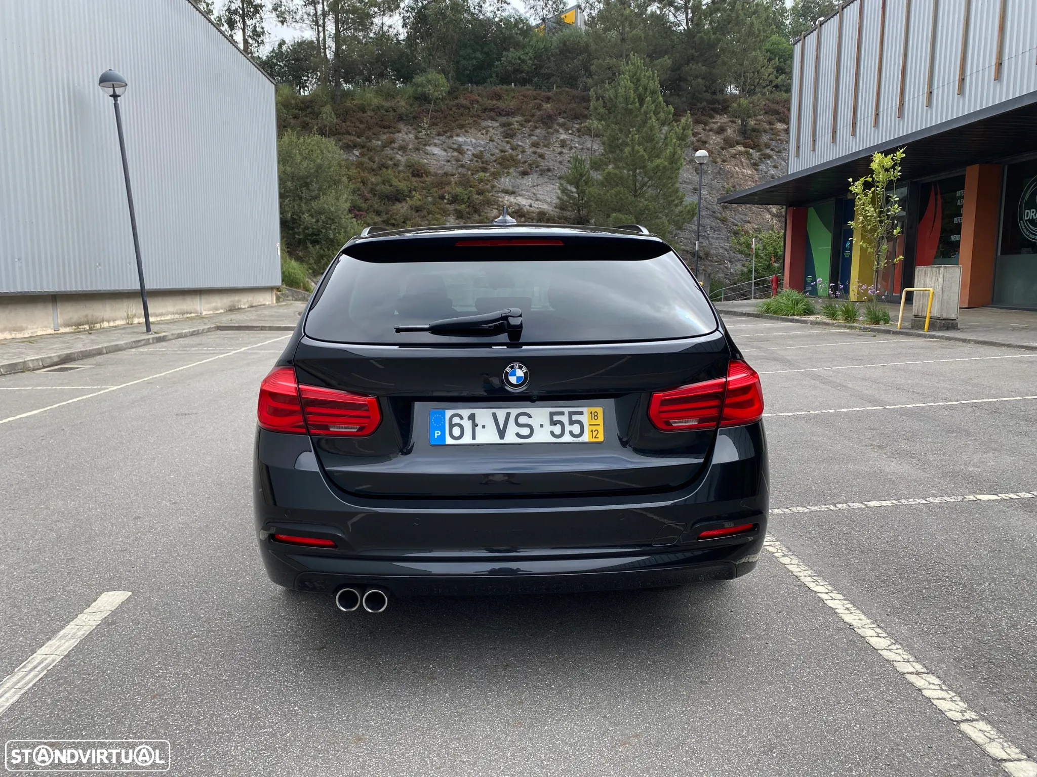 BMW 320 d Touring xDrive Auto - 4
