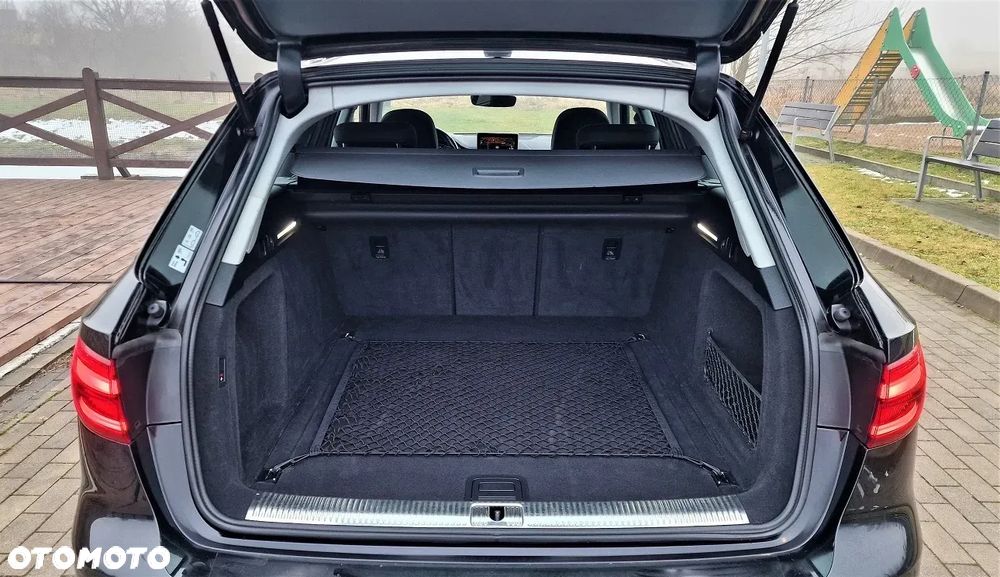Audi A4 Allroad - 12