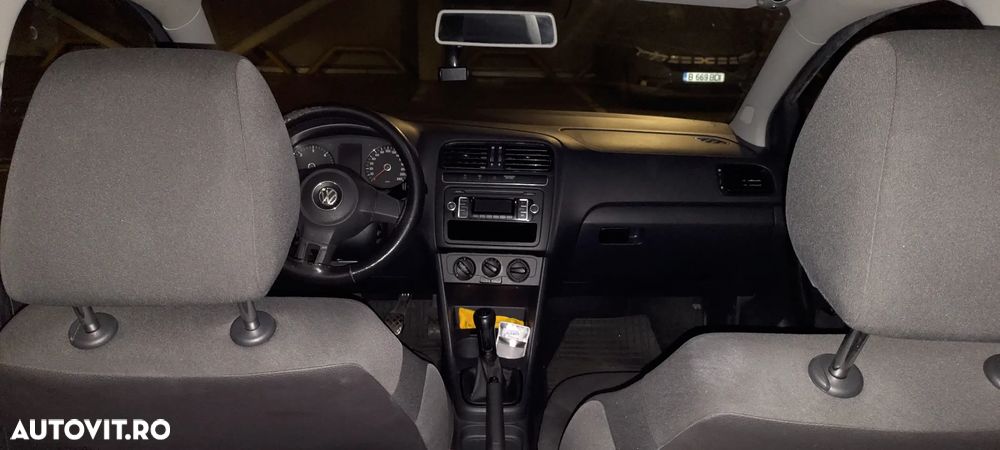 Volkswagen Polo - 5