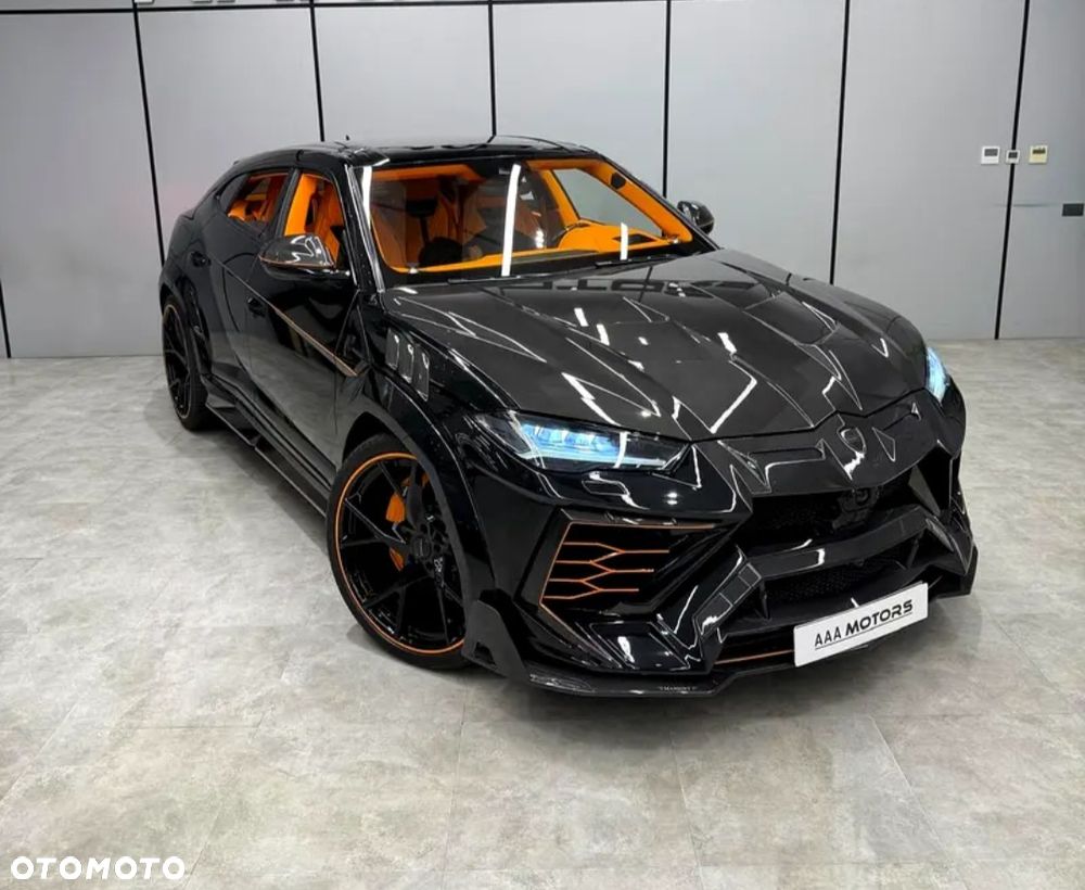 Lamborghini Urus - 1