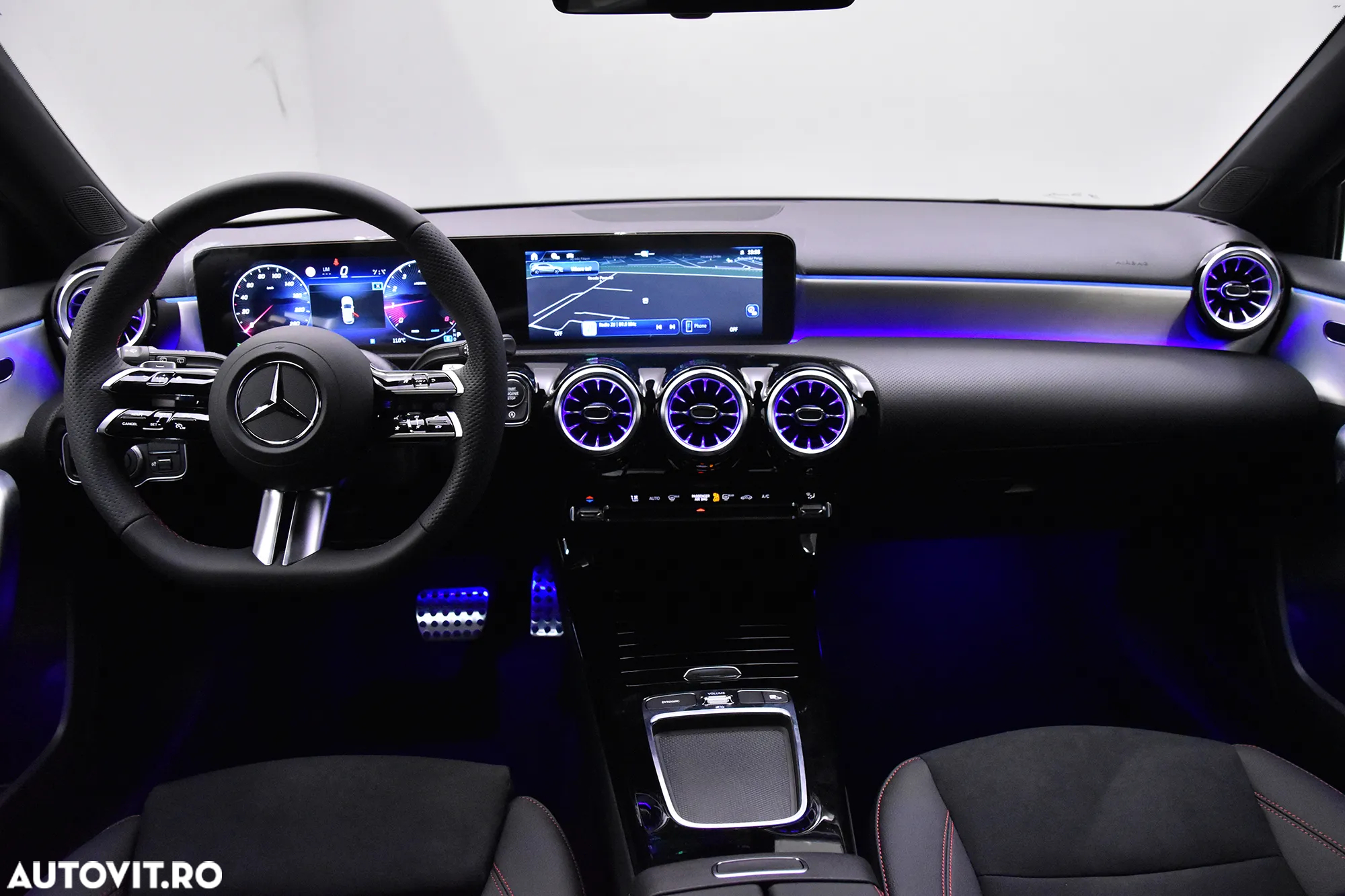Mercedes-Benz A 180 MHEV 7G-DCT - 9