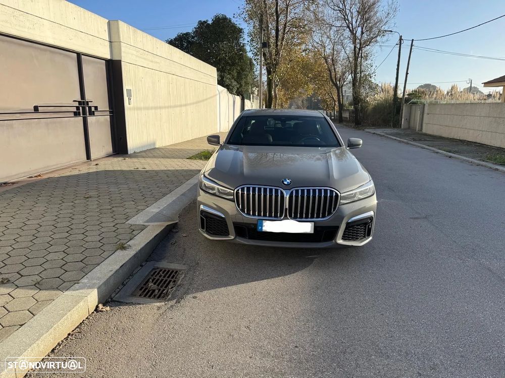 BMW 740 d xDrive Pack M Auto - 12