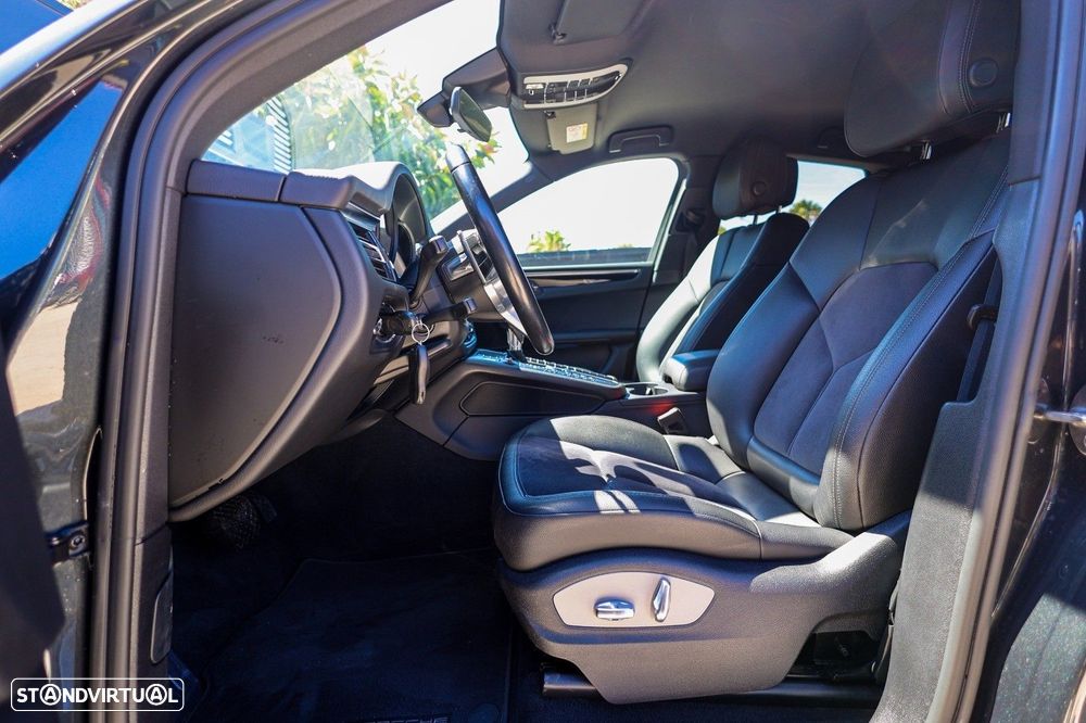 Porsche Macan S - 22