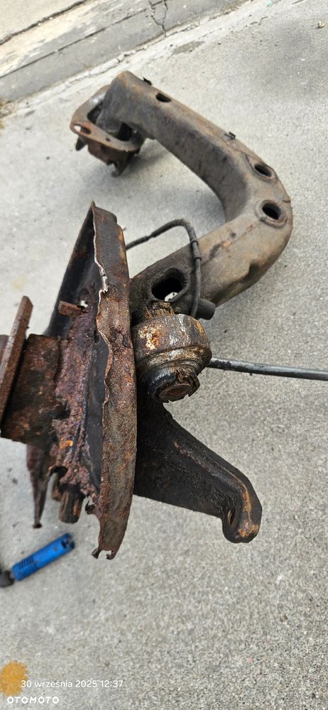 Wahacz zwrotnica piasta lewy prawy tył tylny ABS BMW seria 3 E46 1097290F - 13
