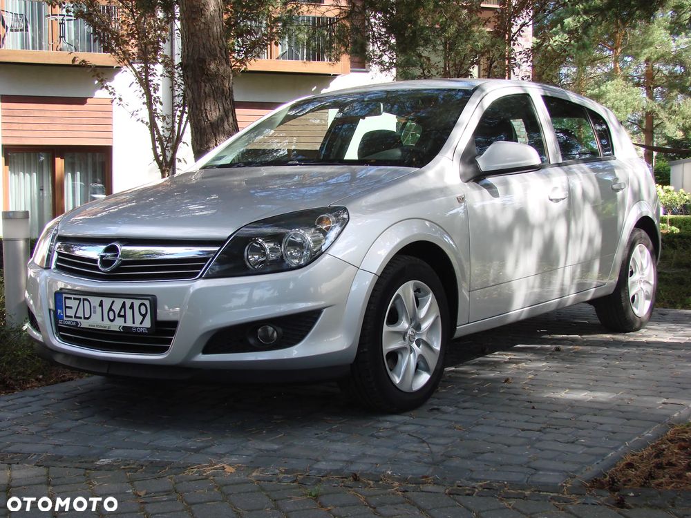 Opel Astra - 1