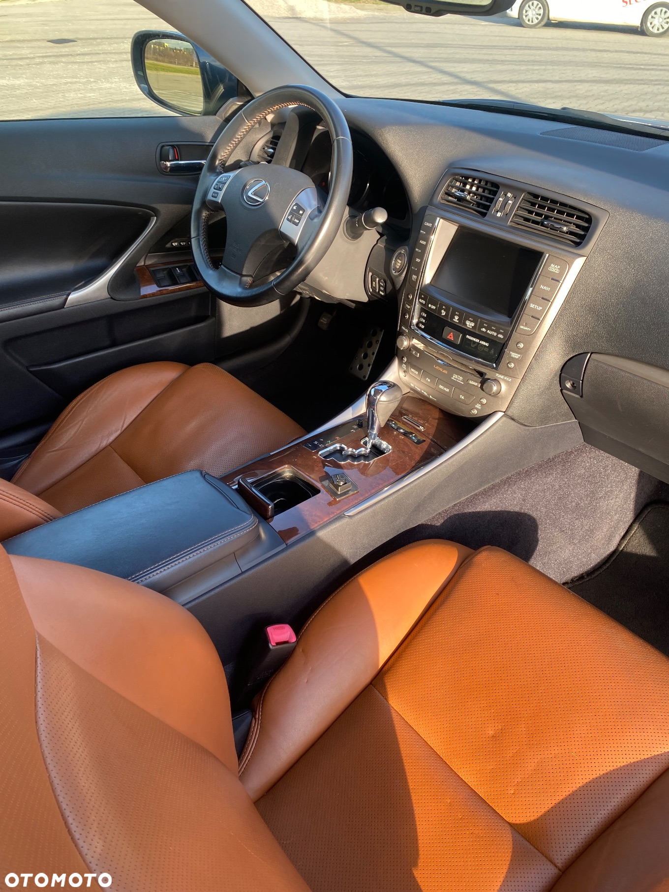 Lexus IS 250 Cabriolet - 10
