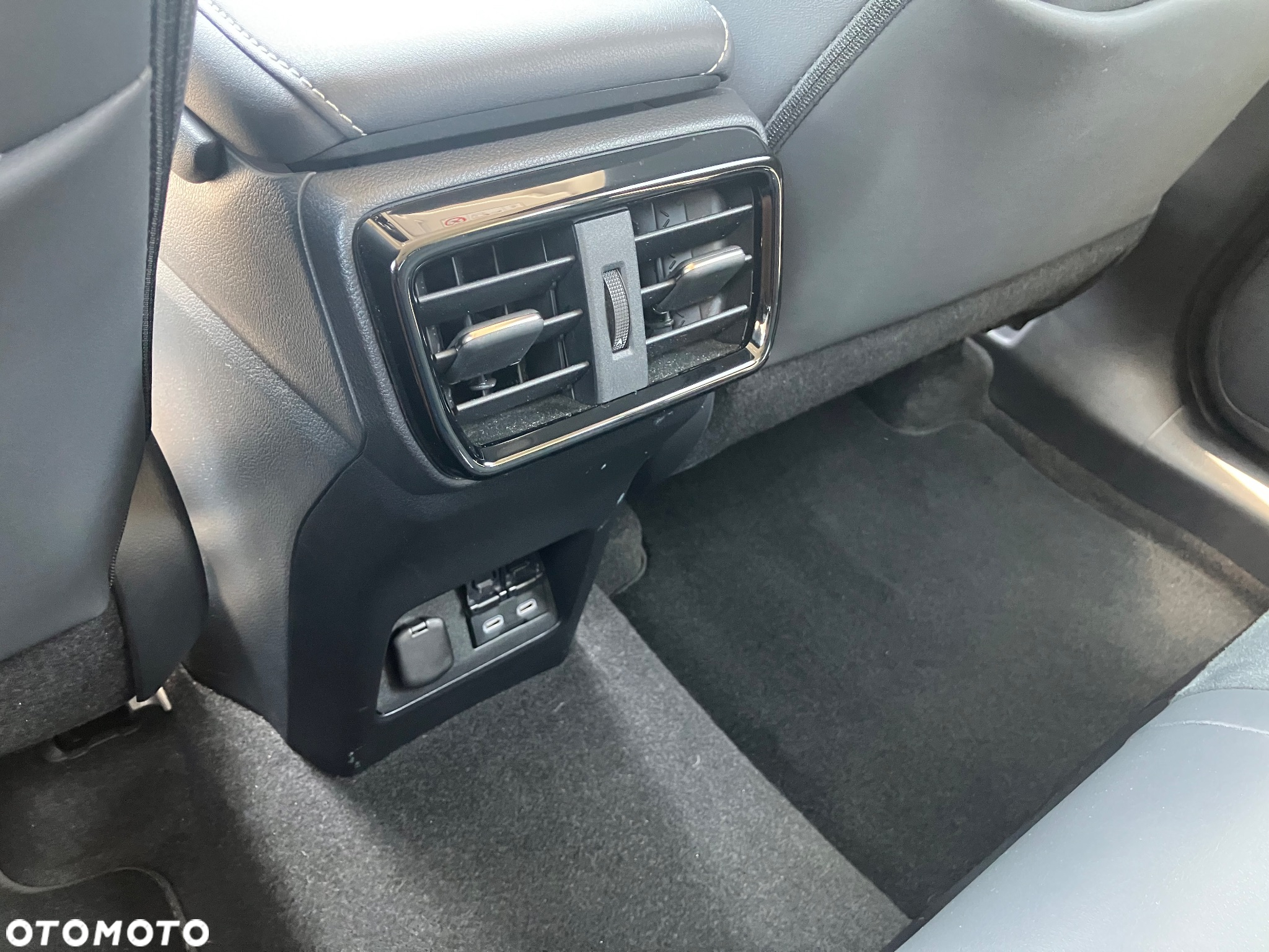 Lexus NX 350h Elegance 2WD - 22