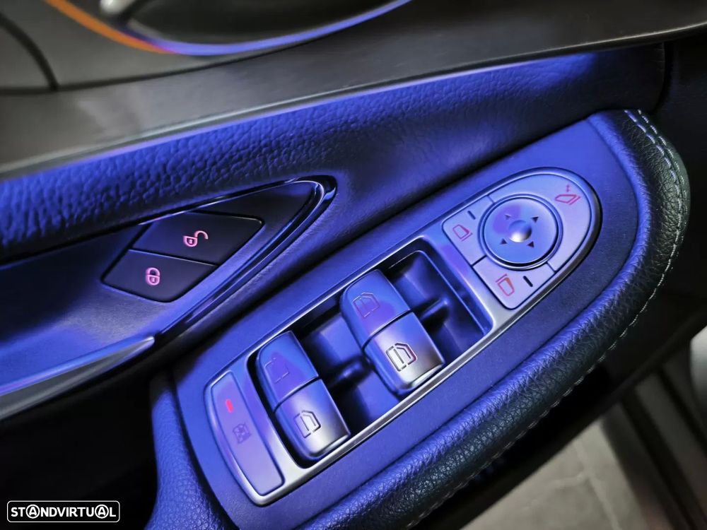 Mercedes-Benz C 300 de AMG Line - 33