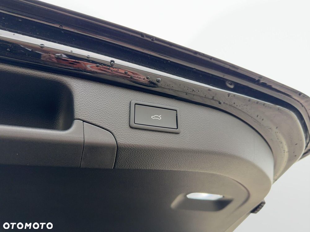 Volkswagen Passat Variant 2.0 TDI EVO Elegance DSG - 35