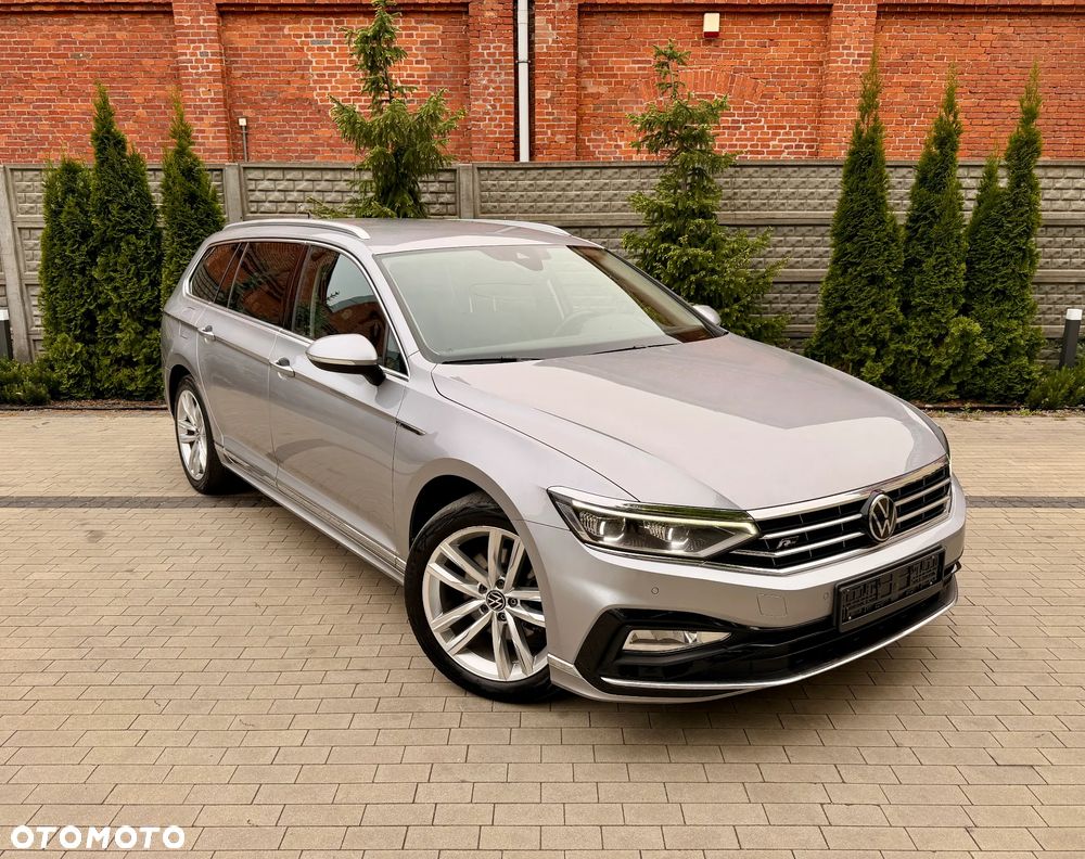 Volkswagen Passat Variant 2.0 TDI 4Mot Elegance DSG - 2