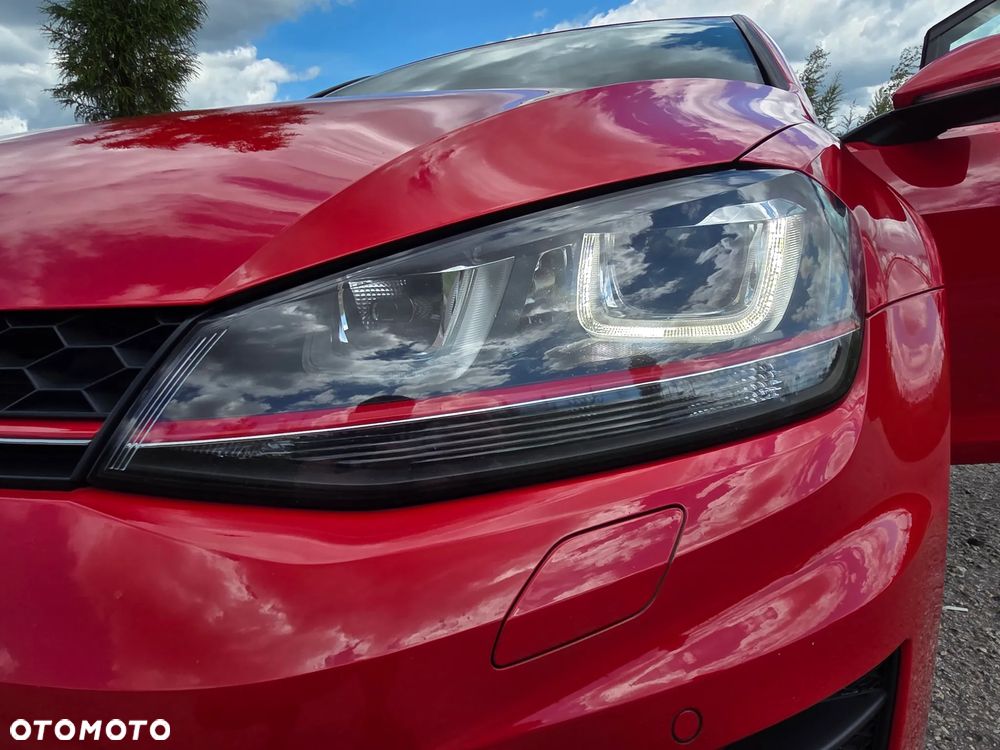 Volkswagen Golf GTI (BlueMotion Technology) DSG - 16