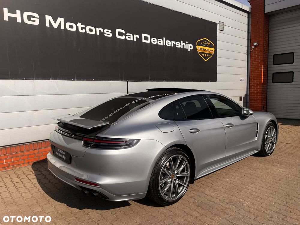 Porsche Panamera - 14