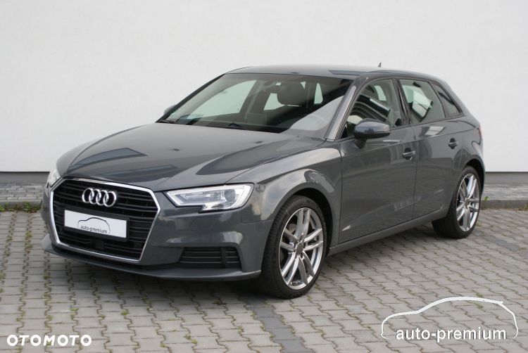 Audi A3 Sportback - 2