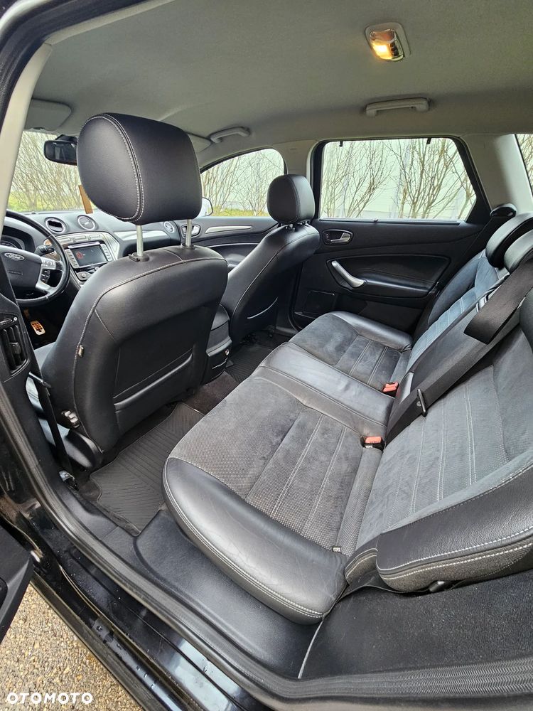 Ford Mondeo 2.5 Titanium S - 14