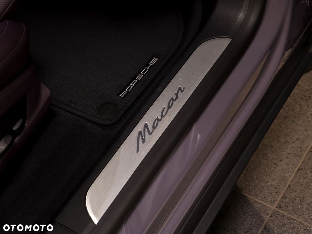Porsche Macan - 33