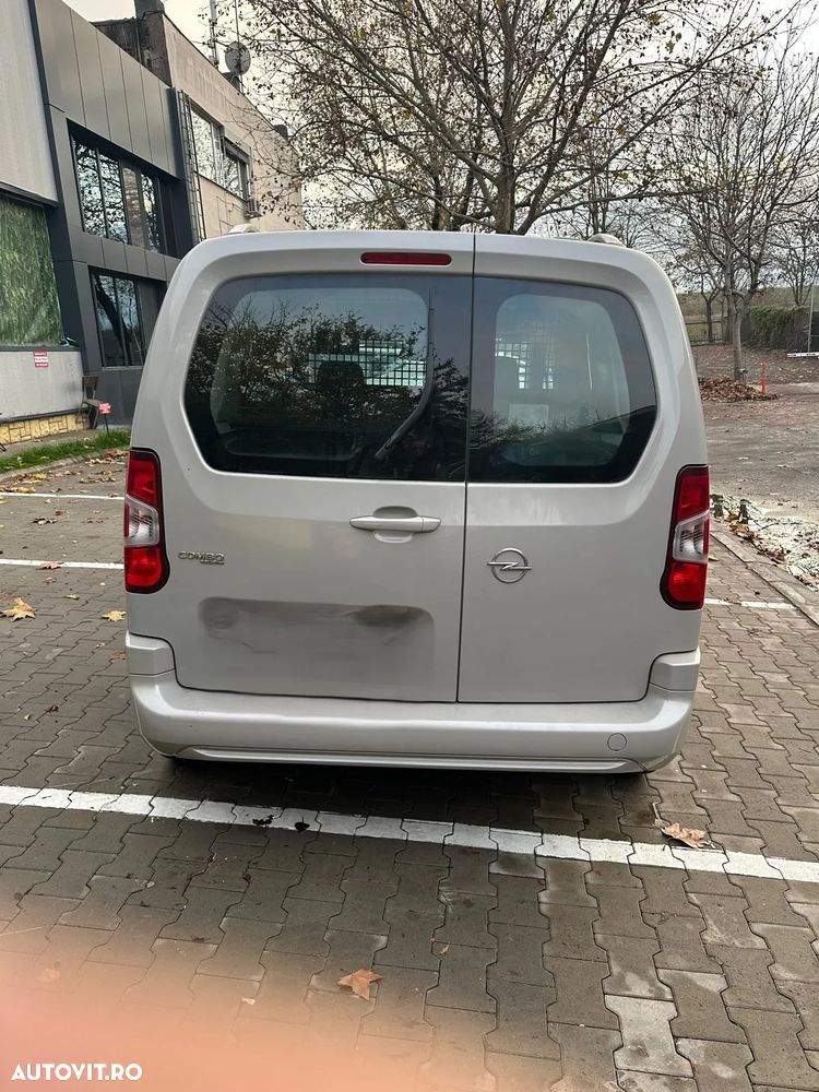 Opel Combo Life 1.2 L1H1 Start/Stop Enjoy - 2