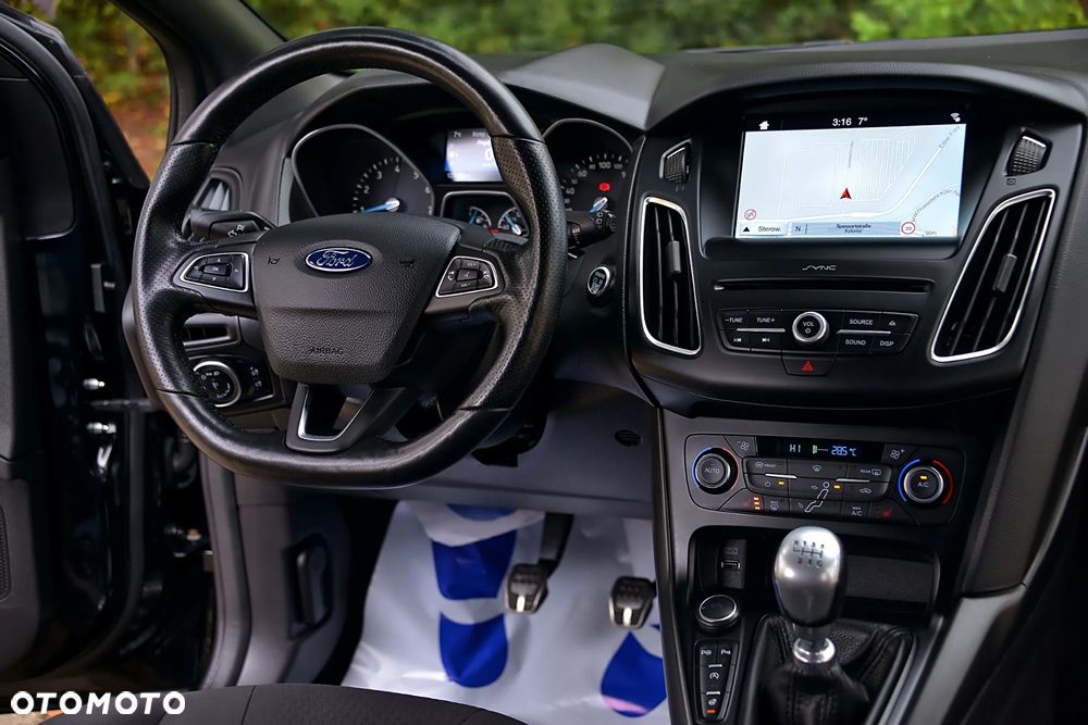 Ford Focus 1.0 EcoBoost ST-Line - 8