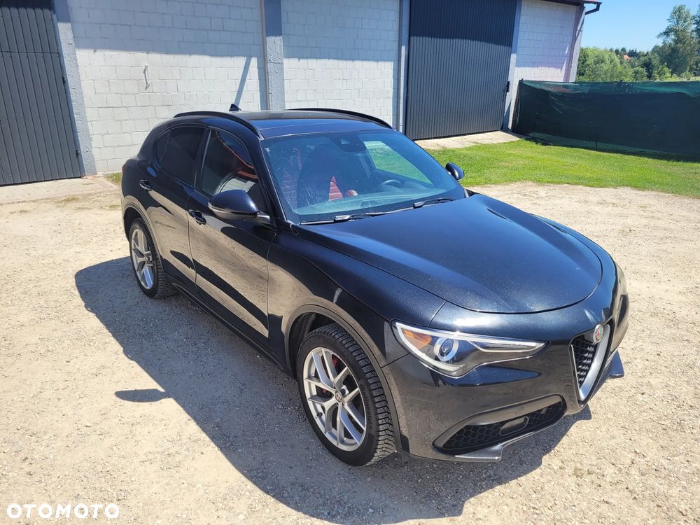 Alfa Romeo Stelvio 2.0 Turbo 16V AT8-Q4 Veloce Ti - 5