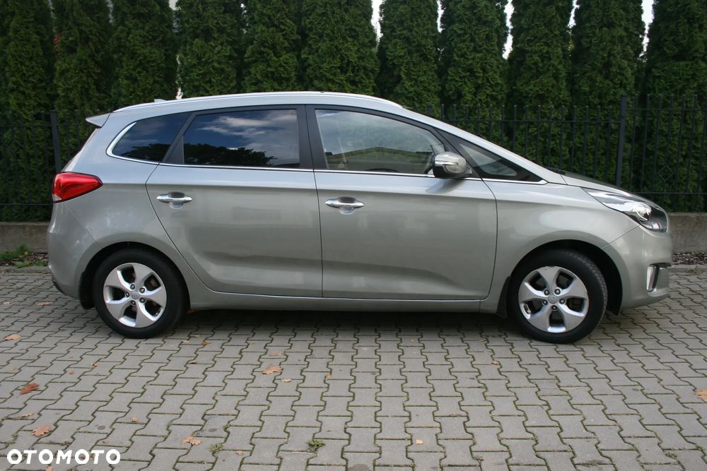 Kia Carens 1.7 CRDi M 7os - 14