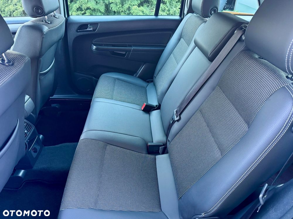 Opel Zafira 1.8 Family Plus - 16