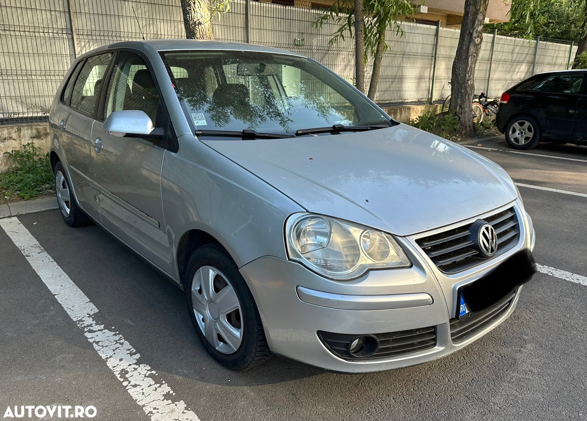 Volkswagen Polo 1.4 Attractive - 2