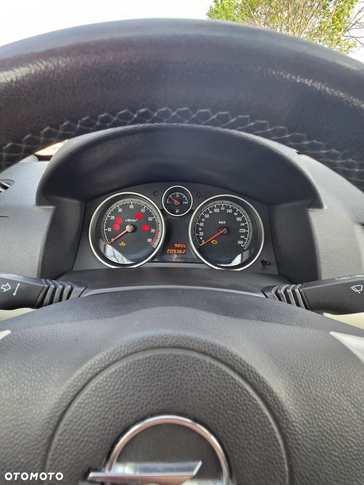 Opel Astra 1.6 Enjoy - 30