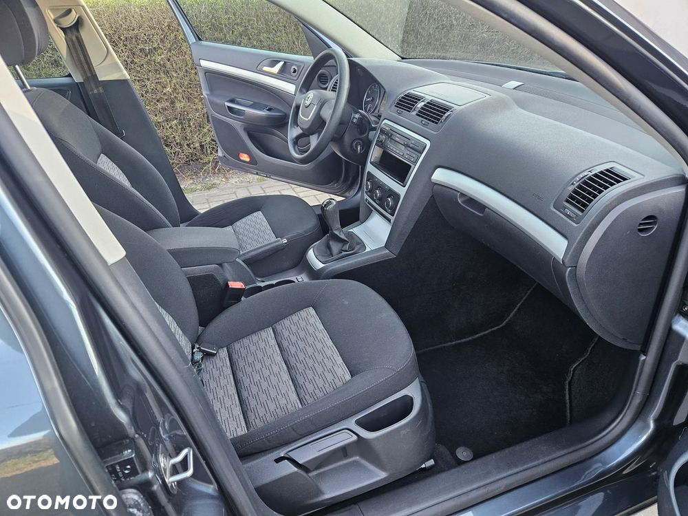 Skoda Octavia 1.6 - 8