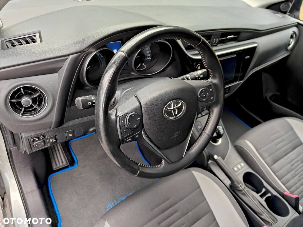 Toyota Auris - 21