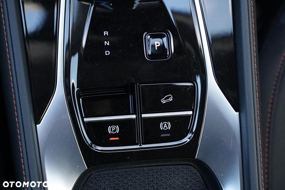 MG HS 1.5T HEV+ Excite - 25