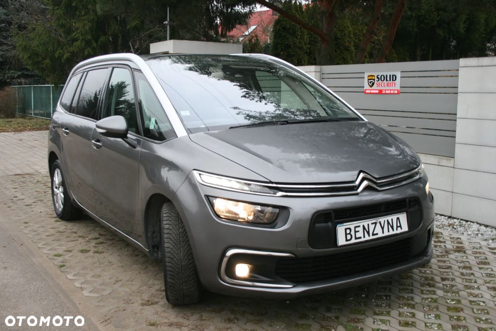Kia Carens 1.7 CRDi M 7os - 37