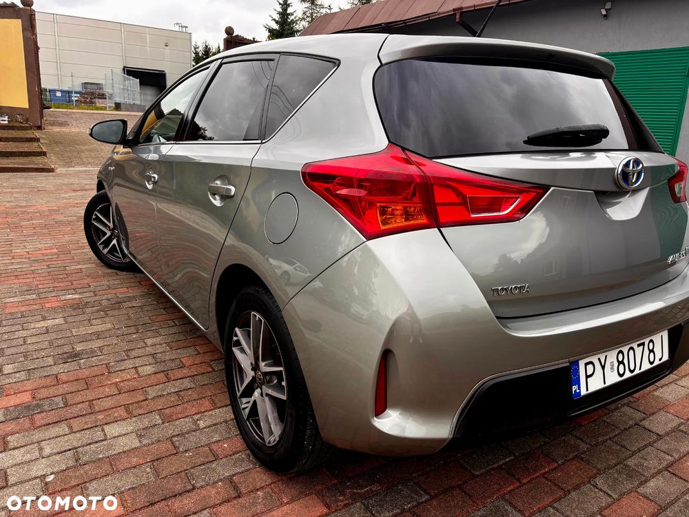 Toyota Auris 1.8 HSD Luna - 20