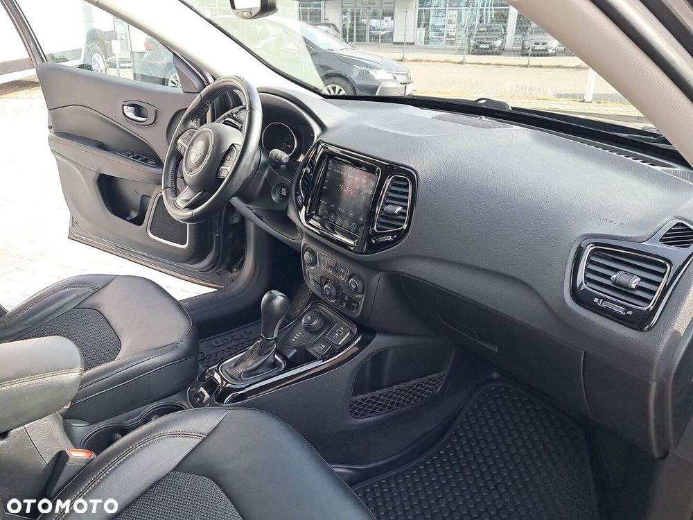 Jeep Compass 2.0 MJD Limited 4WD S&S - 27
