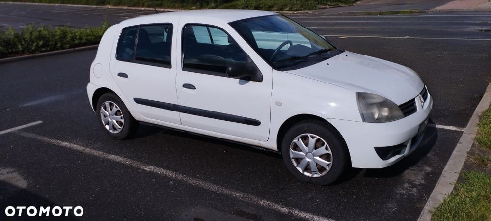 Renault Clio - 2