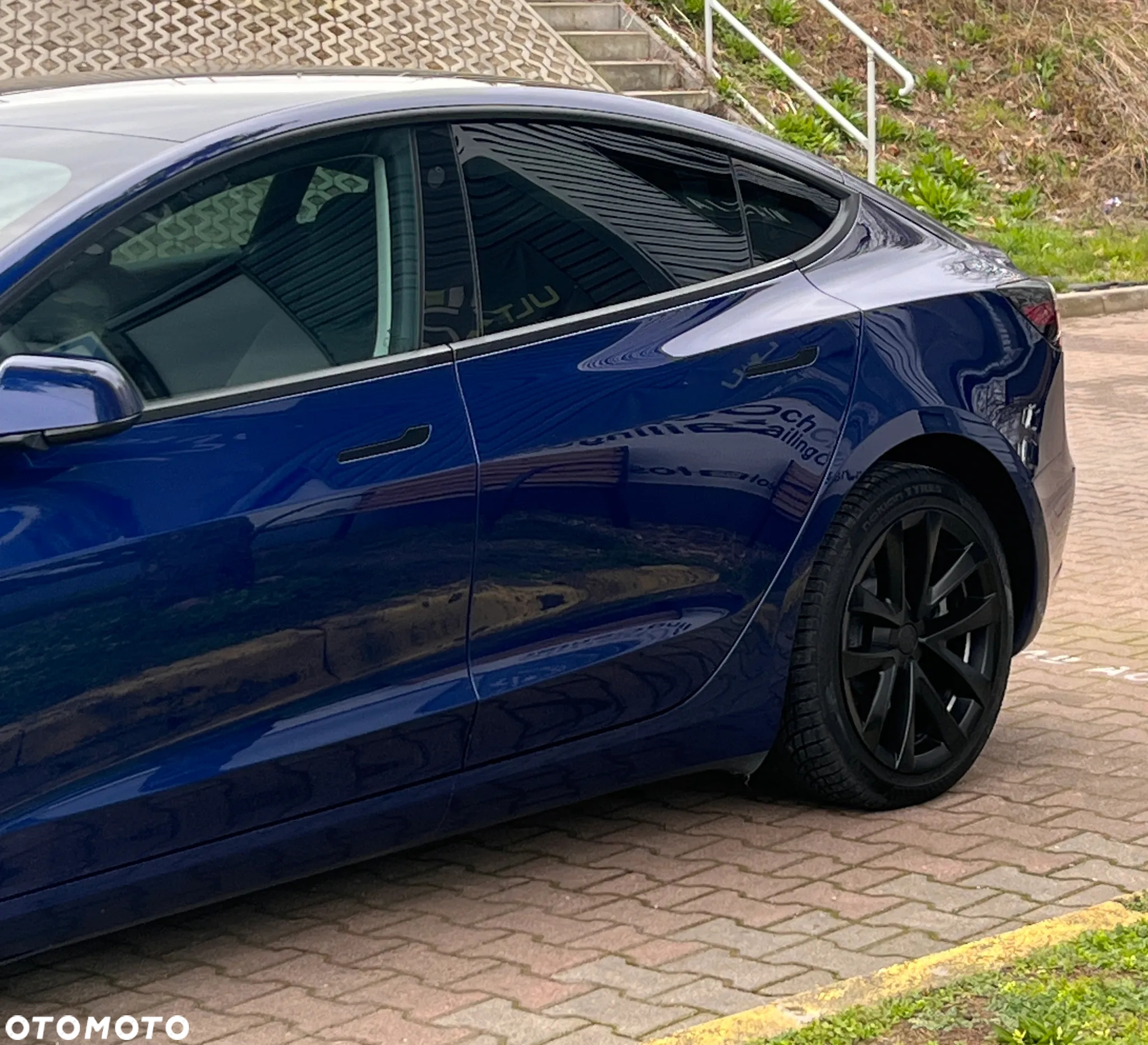Tesla Model 3 Long Range AWD - 9