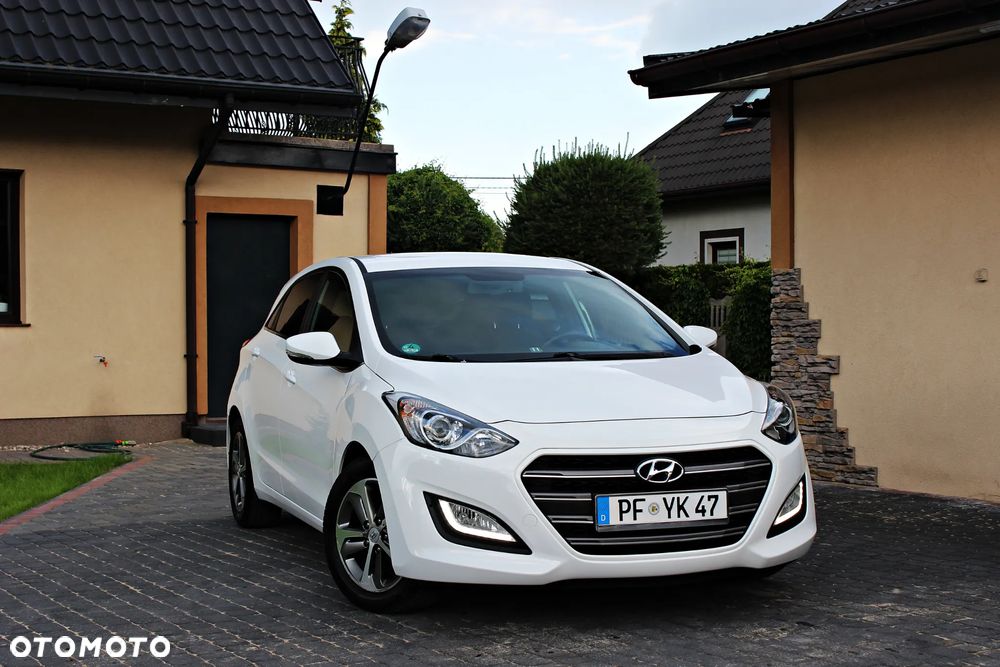 Hyundai i30 1.4 Select - 26