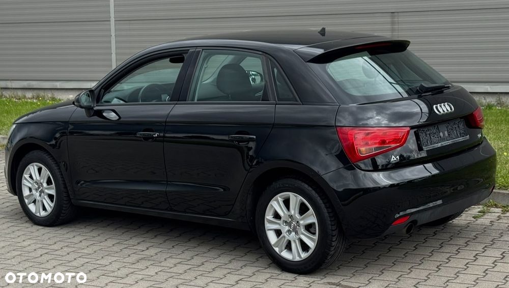 Audi A1 Sportback 1.6 TDI Attraction - 25