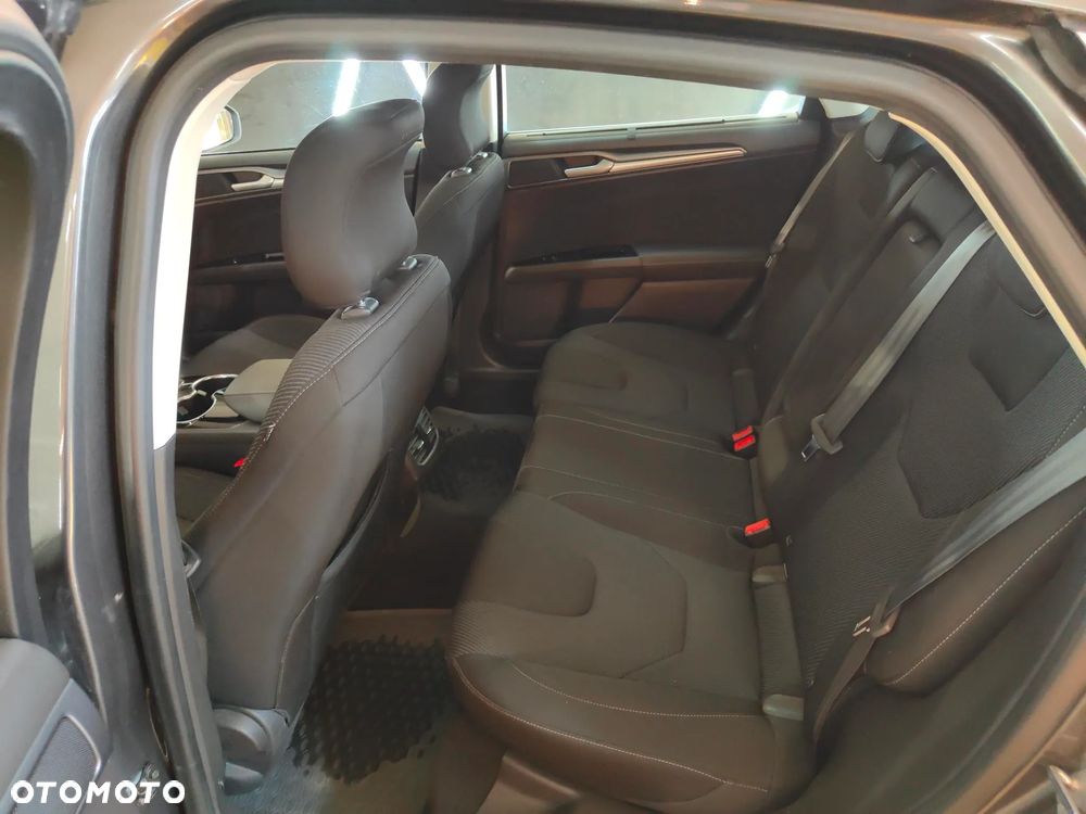 Ford Mondeo 2.0 TDCi Titanium PowerShift - 16