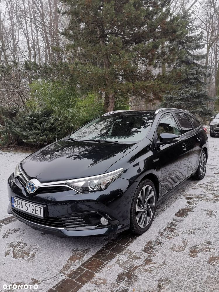 Toyota Auris 1.8 VVT-i Automatik Executive - 1