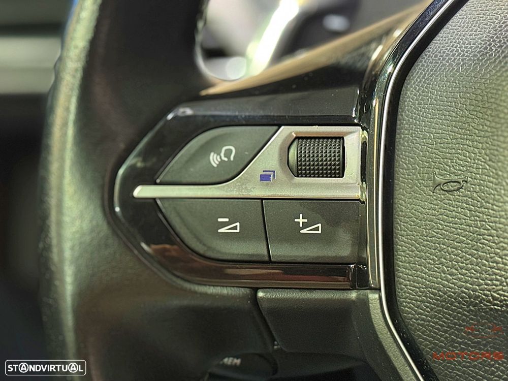 Peugeot 5008 1.2 PureTech Allure Pack EAT8 - 23