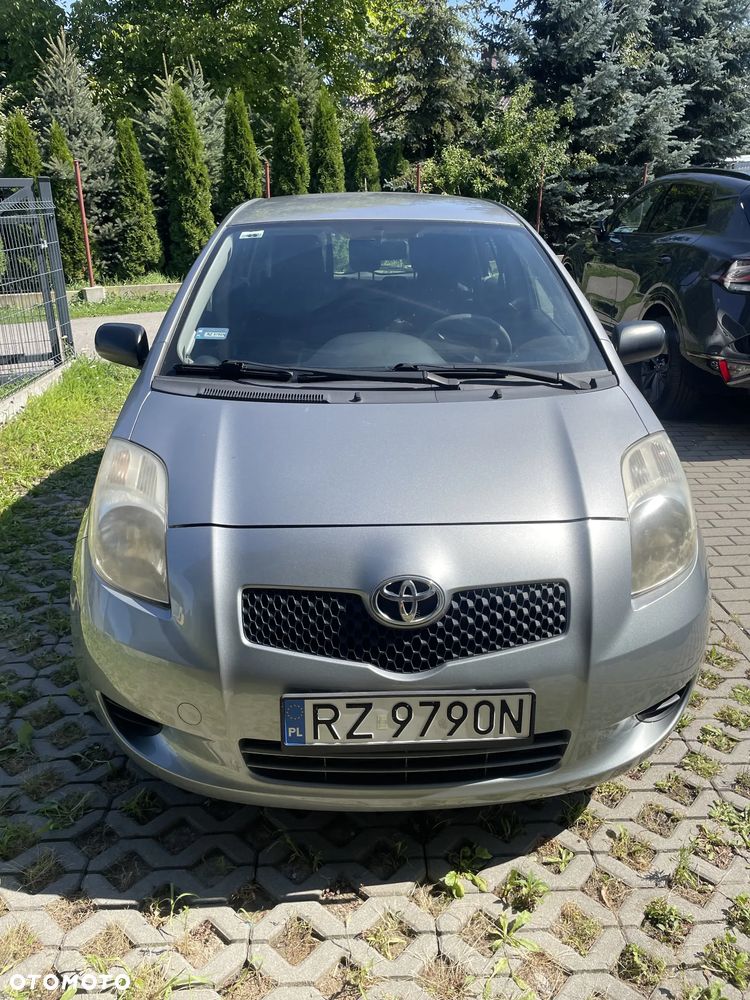 Toyota Yaris 1.0 Terra - 1