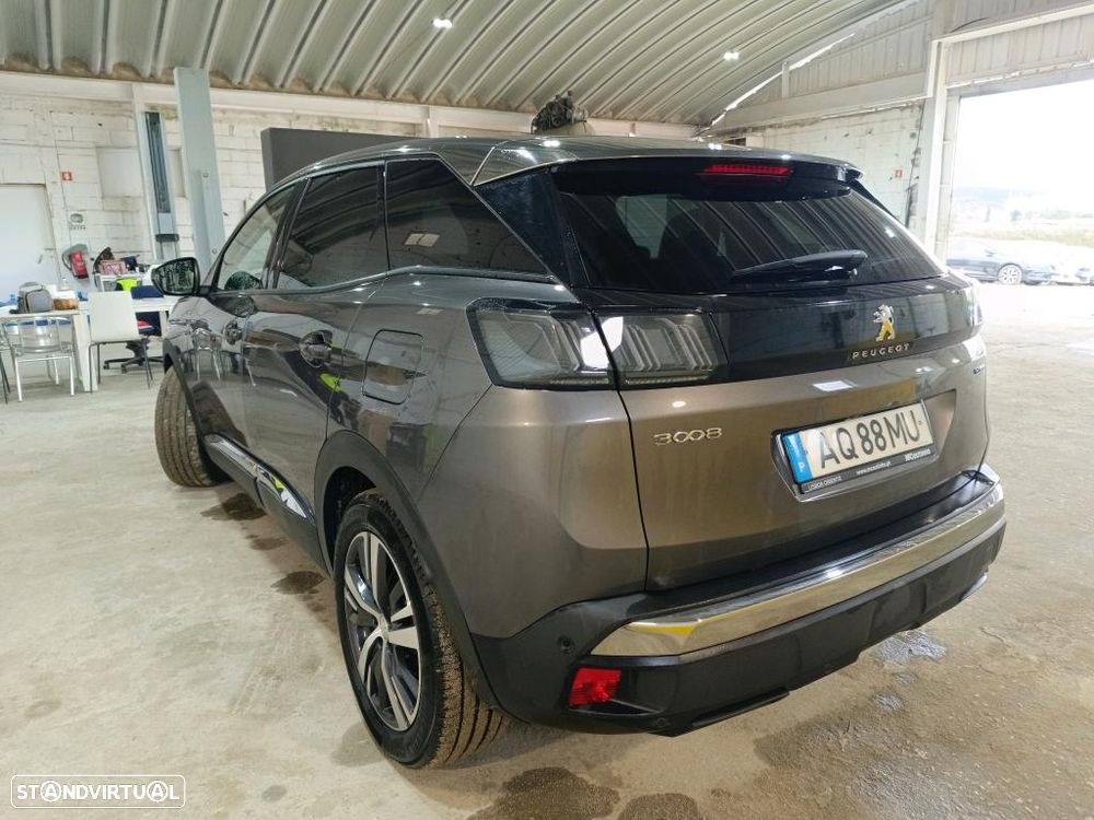 Peugeot 3008 1.6 Hybrid Allure Pack e-EAT8 - 2