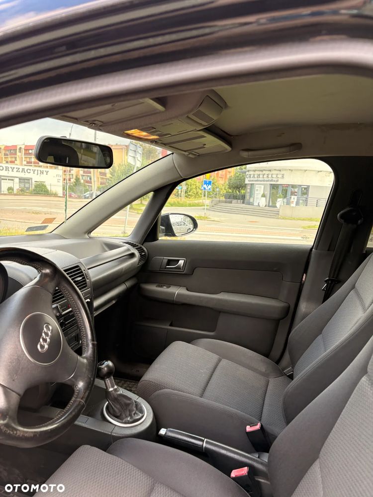 Audi A2 1.6 - 21