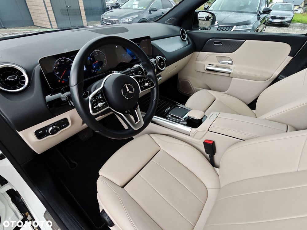 Mercedes-Benz GLA 200 mHEV 7G-DCT - 10