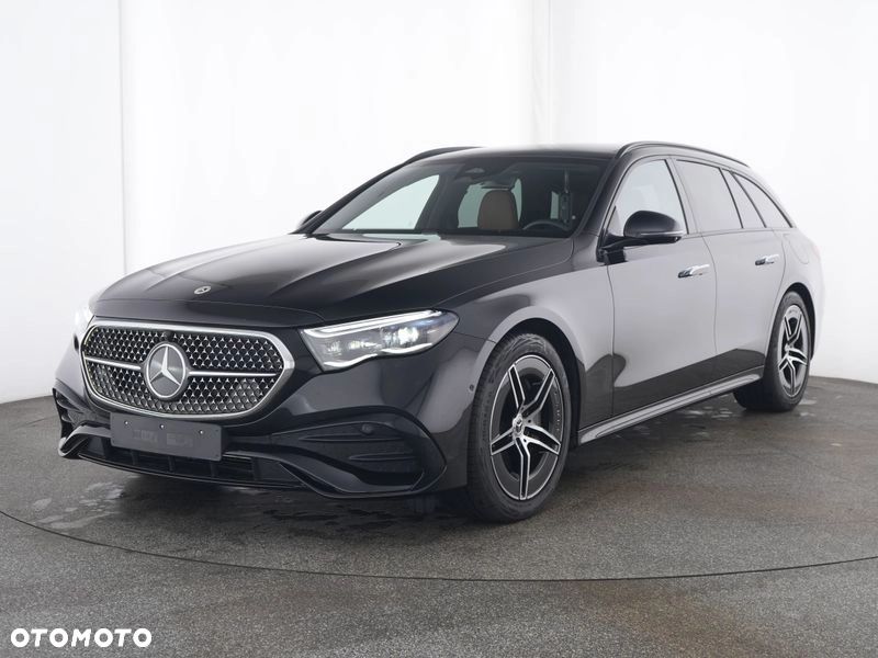 Mercedes-Benz Klasa E 300 de PHEV 4-Matic AMG 9G-Tronic - 2
