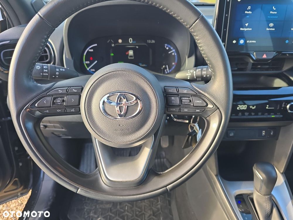 Toyota Yaris Cross Hybrid 1.5 Comfort 4x4 - 12