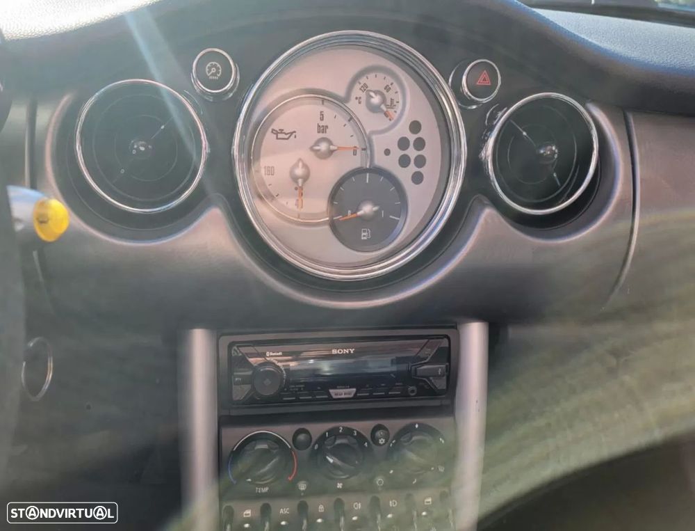 MINI Cabrio Cooper - 15