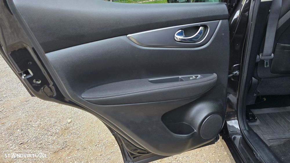 Nissan Qashqai 1.6 dCi Tekna Xtronic - 37